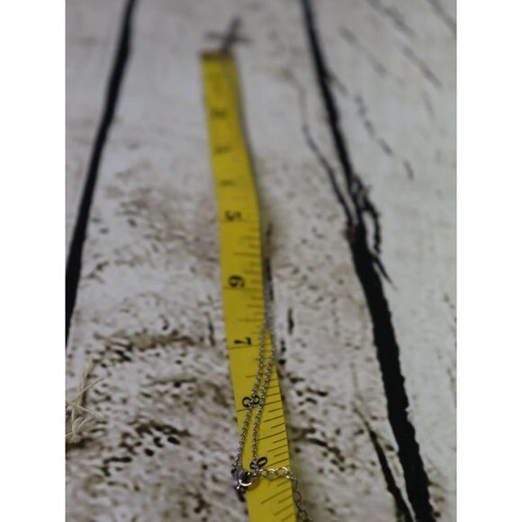 Minimalist Silver Cross - Picture 6 of 8